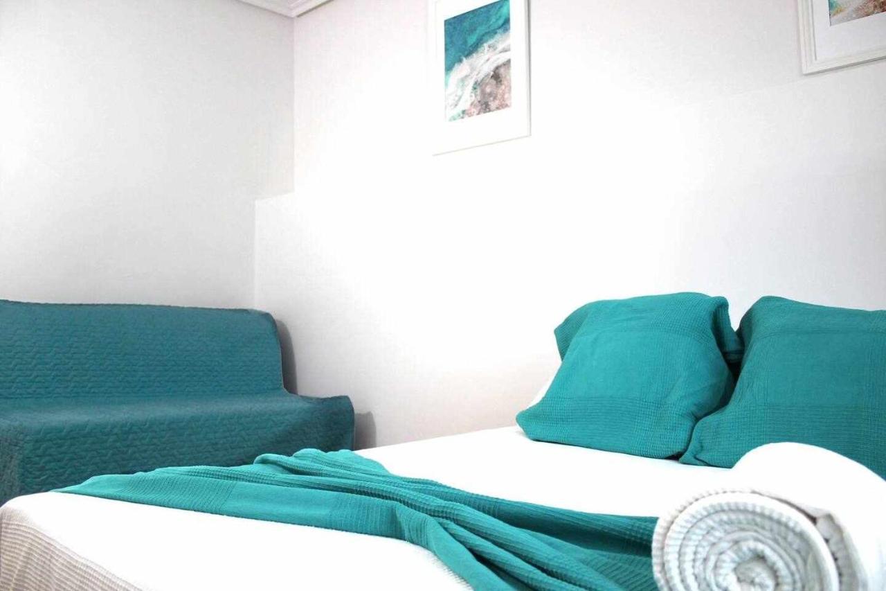 El Duplex Mas Centrico Del Humedo Desayuno Y Wifi Apartment Leon Bagian luar foto