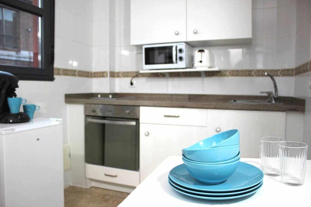 El Duplex Mas Centrico Del Humedo Desayuno Y Wifi Apartment Leon Bagian luar foto